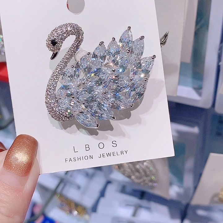 锆石铜合金天鹅胸针 经典款