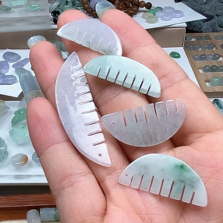 翡翠未镶嵌吊坠(不含链)一个20