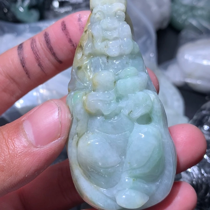 翡翠未镶嵌颈饰保真天然a货翡翠