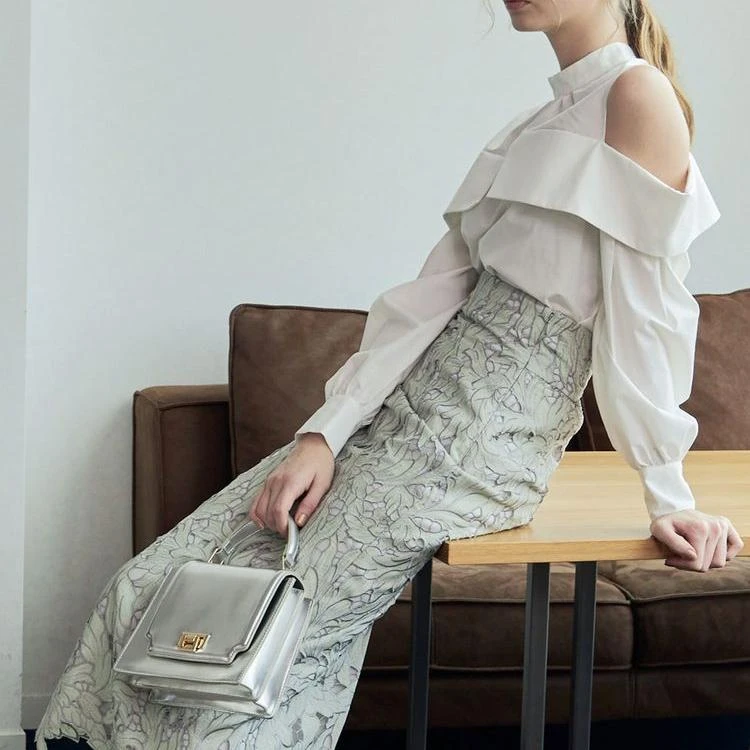 日单贵牌 高腰修身 镂空刺绣 开叉 蕾丝半身裙15G