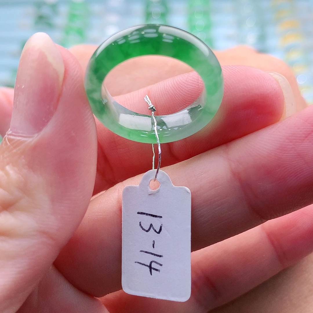 未镶嵌戒指翡翠美**生A货缅甸翡翠