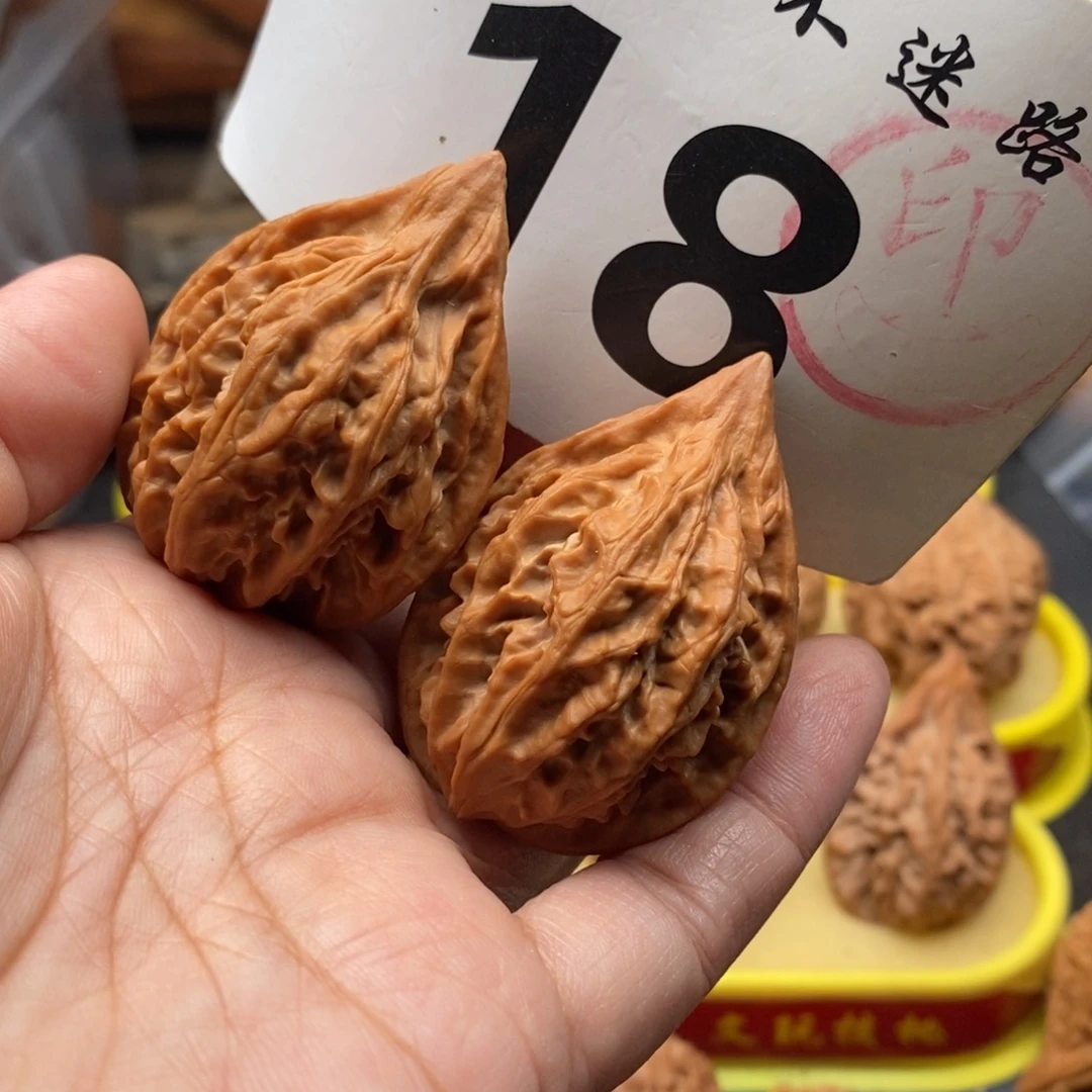 把件文玩核桃36全品红缨枪