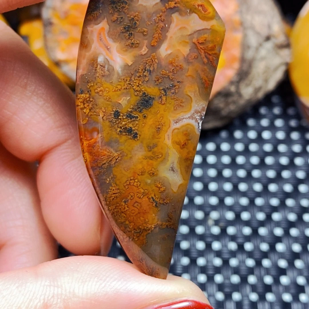 未镶嵌吊坠(不含链)玛瑙/玉髓孙*