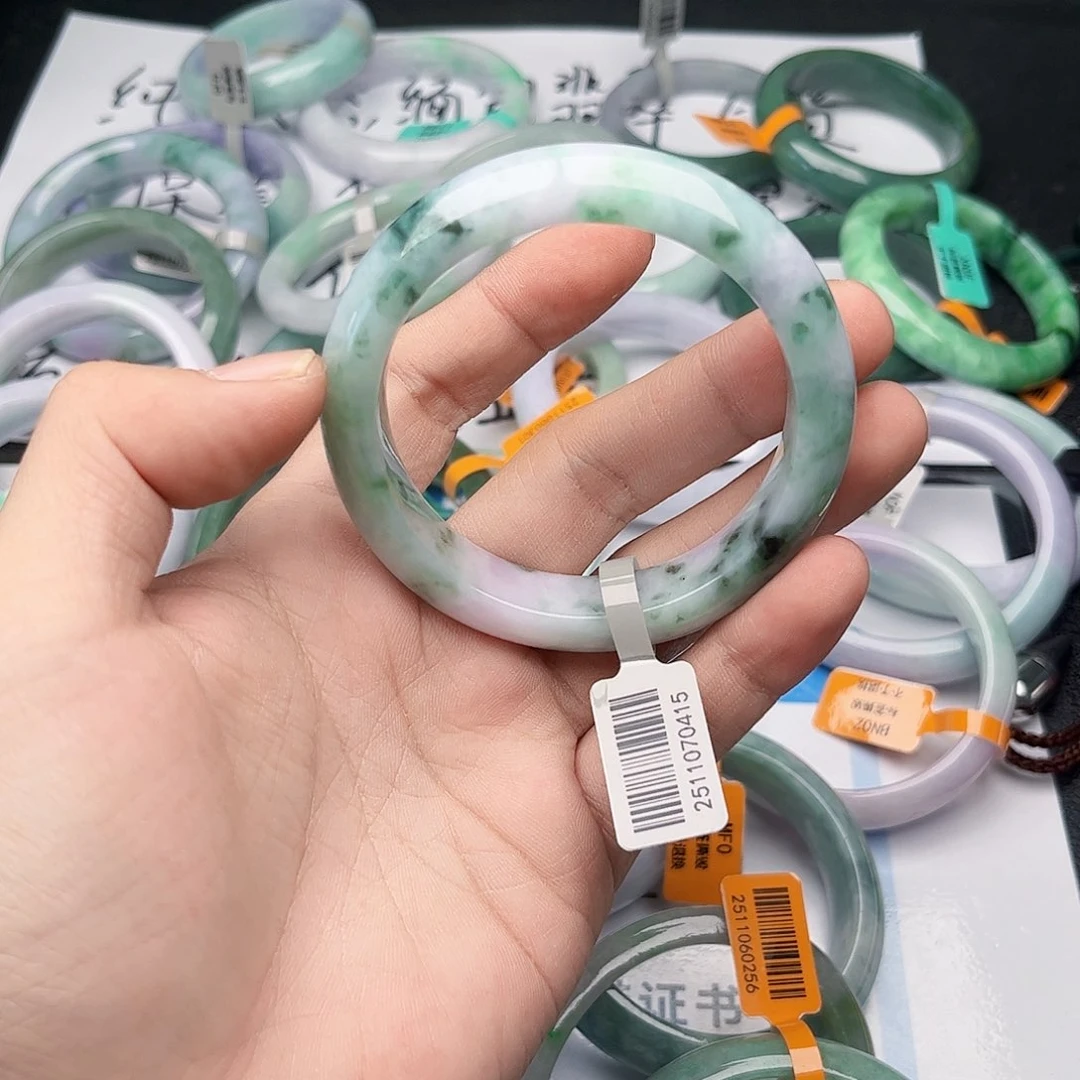 未镶嵌手镯翡翠5657。67