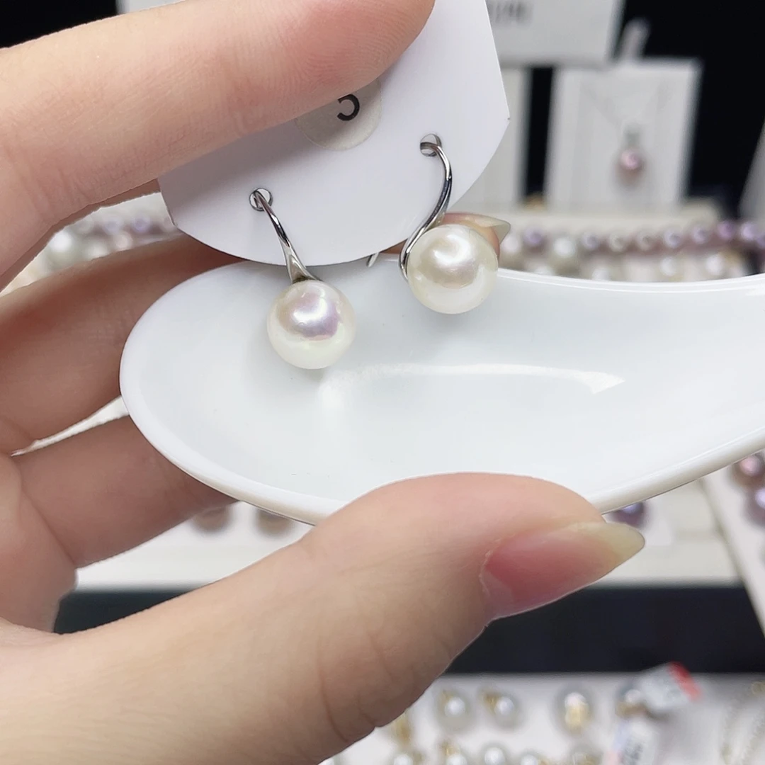 淡水珍珠吊坠(赠链)合金