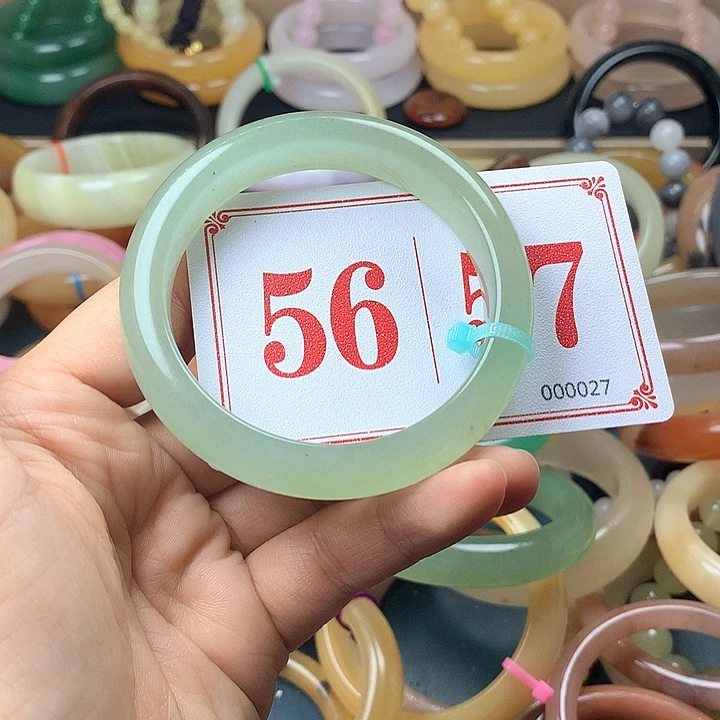 石英质玉（黄龙玉）未镶嵌手镯