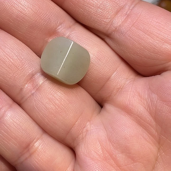 未镶嵌和田玉车挂