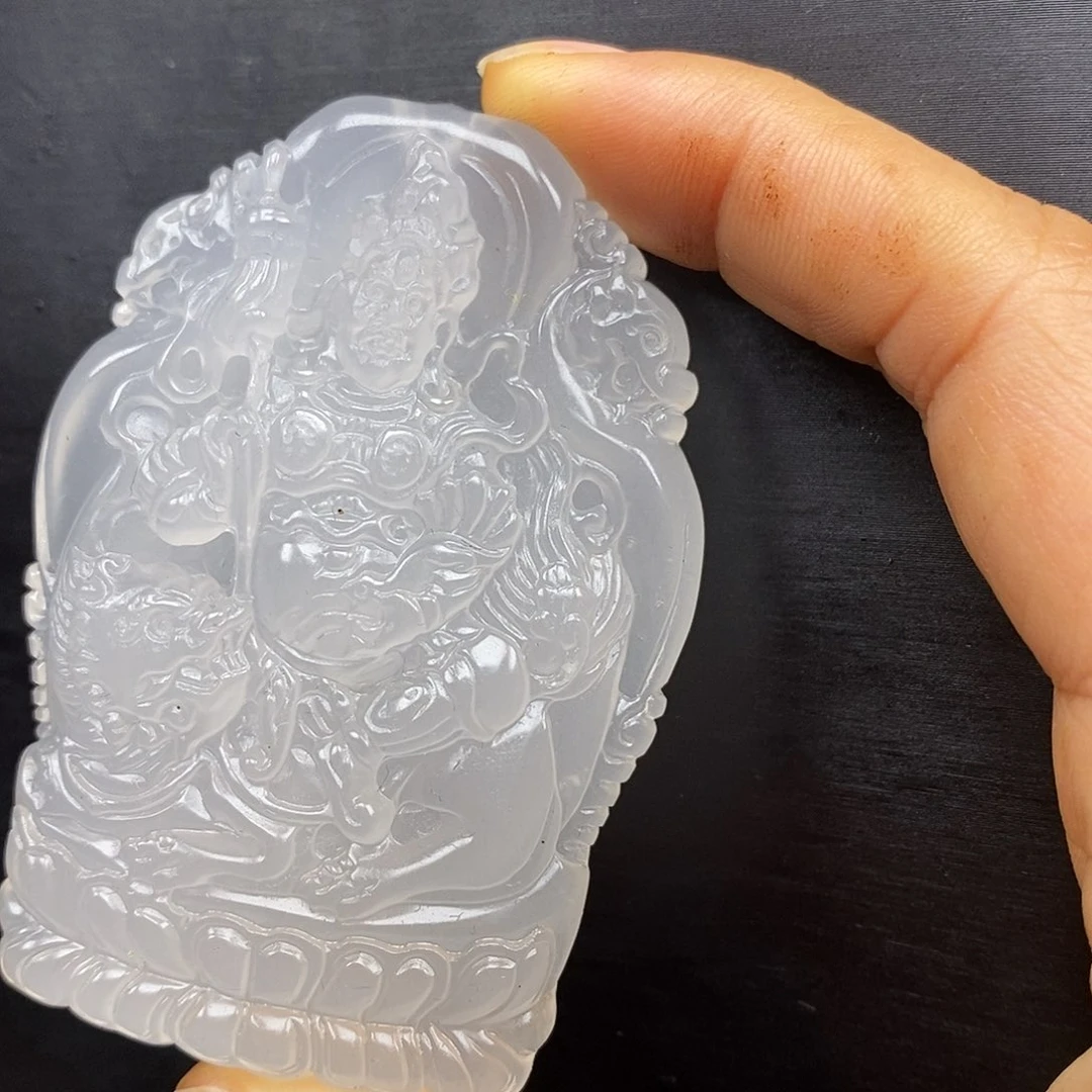 石英质玉（黄龙玉）颈饰未镶嵌