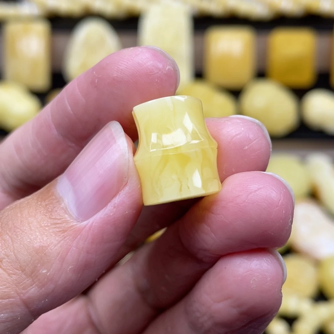 琥珀未镶嵌裸石琥珀蜜蜡