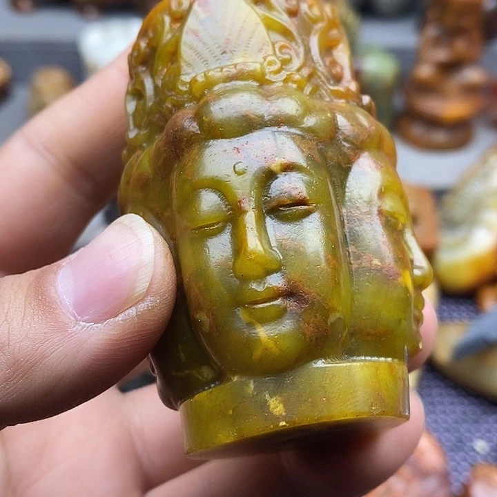 未镶嵌蛇纹石玉颈饰