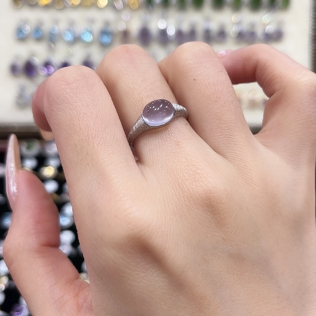 银S925镶嵌托帕石戒指