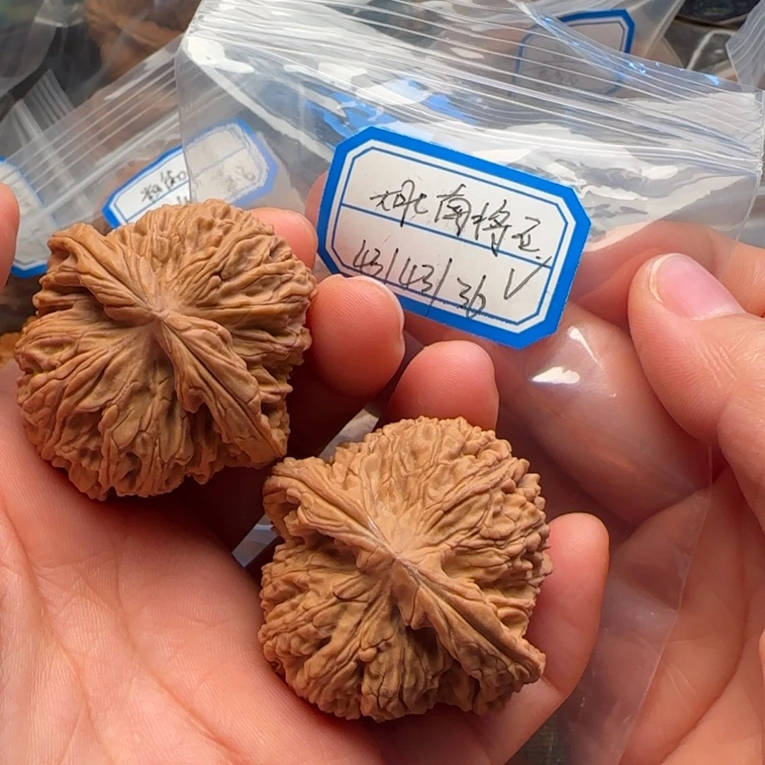 文玩核桃把件发发发