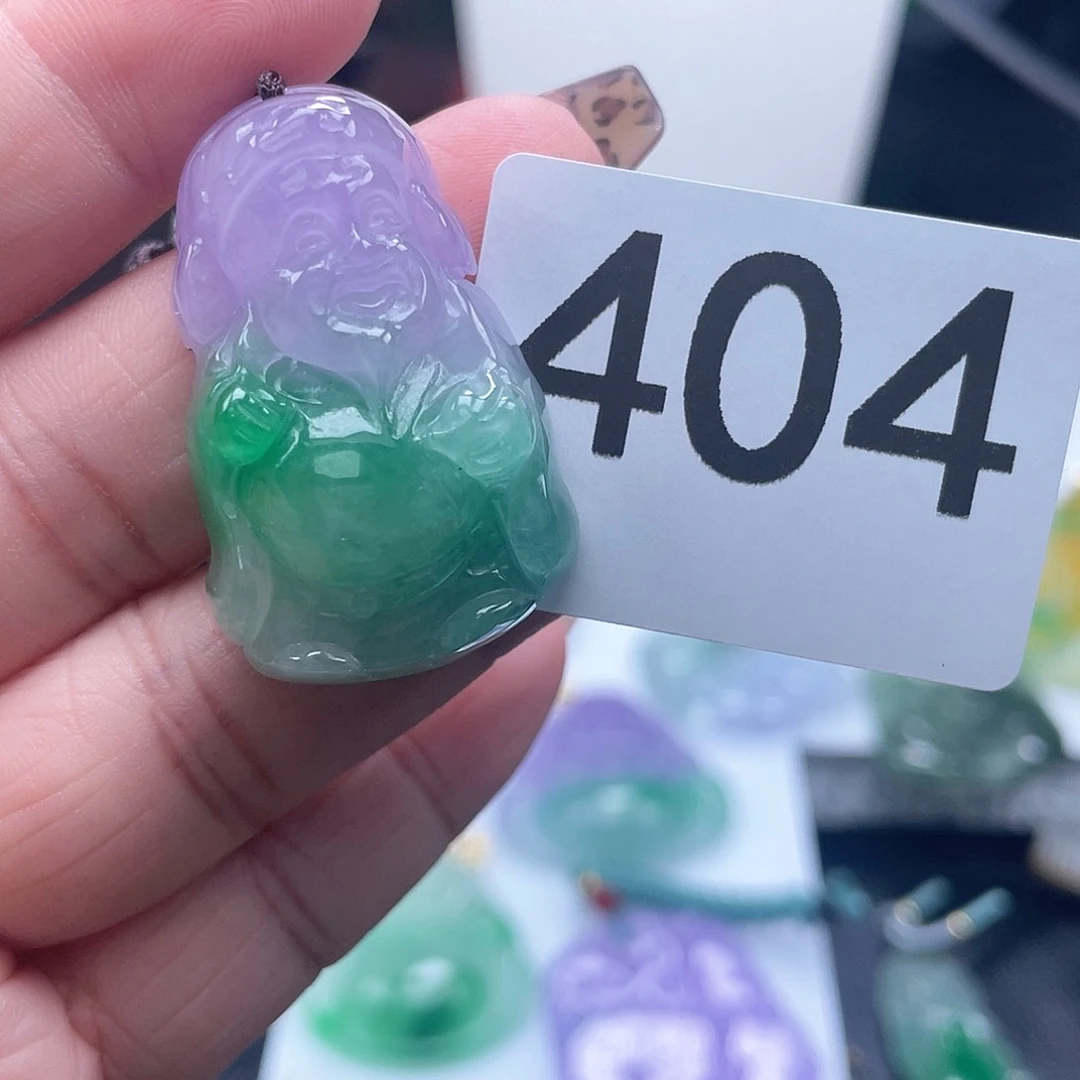 翡翠吊坠(赠链)未镶嵌