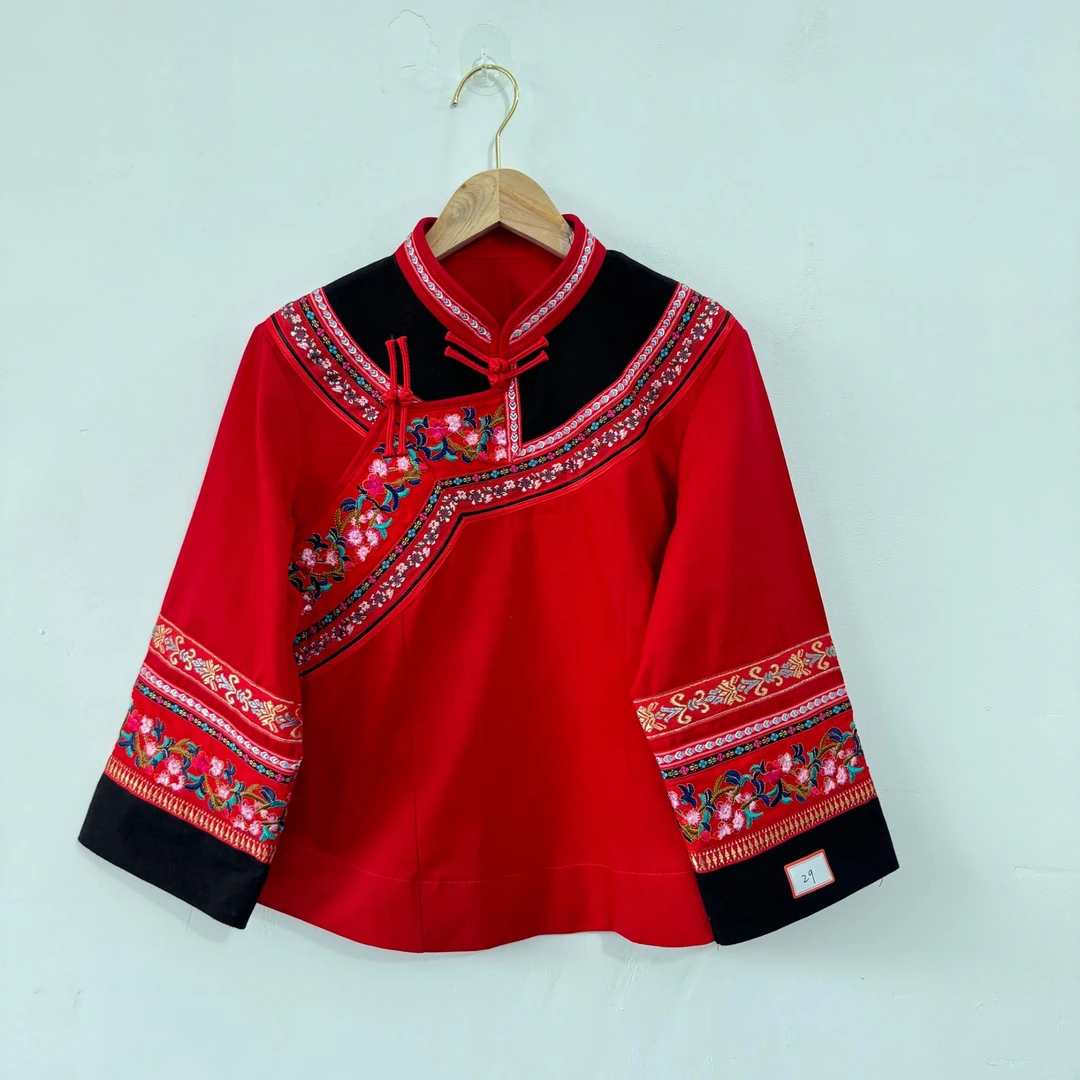 布依族民族服装复古红色上衣民族风秋冬民族服