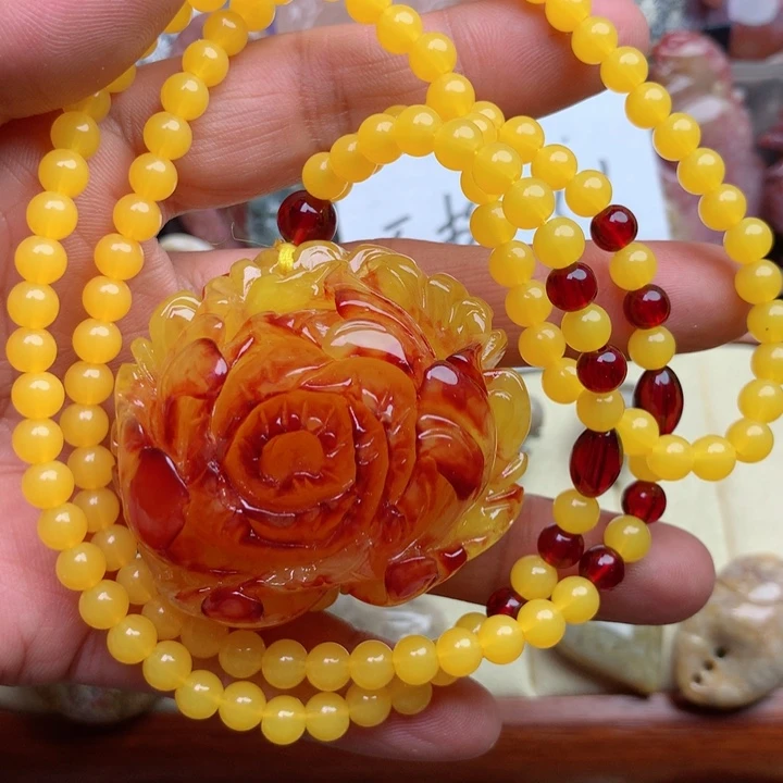 硅化珊瑚（珊瑚玉）颈饰未镶嵌