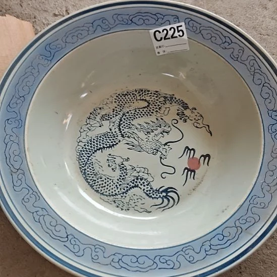 用***8瓷片明玉家的老工艺品