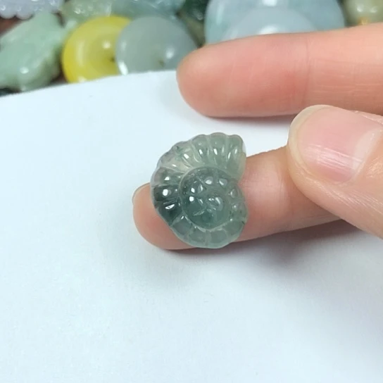 翡翠未镶嵌颈饰缅甸A货，每天下午1点半开播