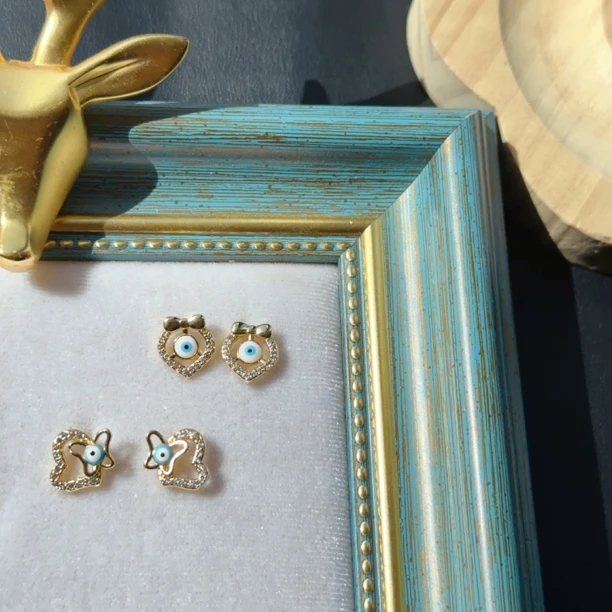 铜合金耳饰 GULUM 695 蓝眼睛新款耳钉中古优雅小众法式简约复古