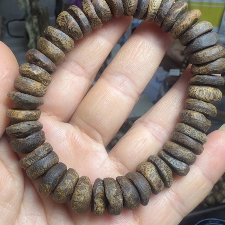 i***丨沉香沉香碎屑1.2沉水树丁20.7克