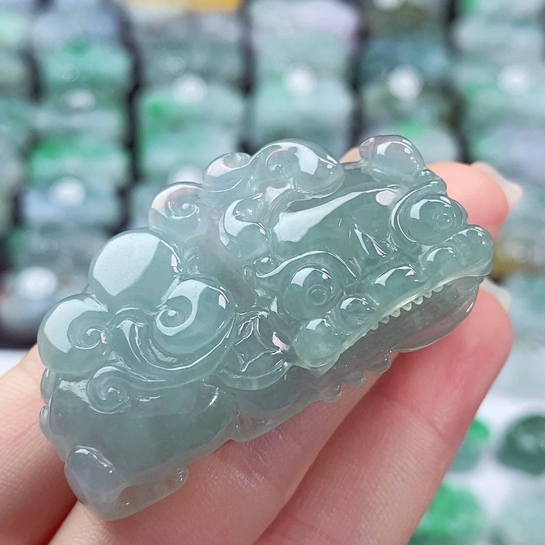 颈饰未镶嵌翡翠天然