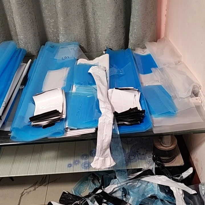 在***。8  10  12丝蓝色无滴膜样品