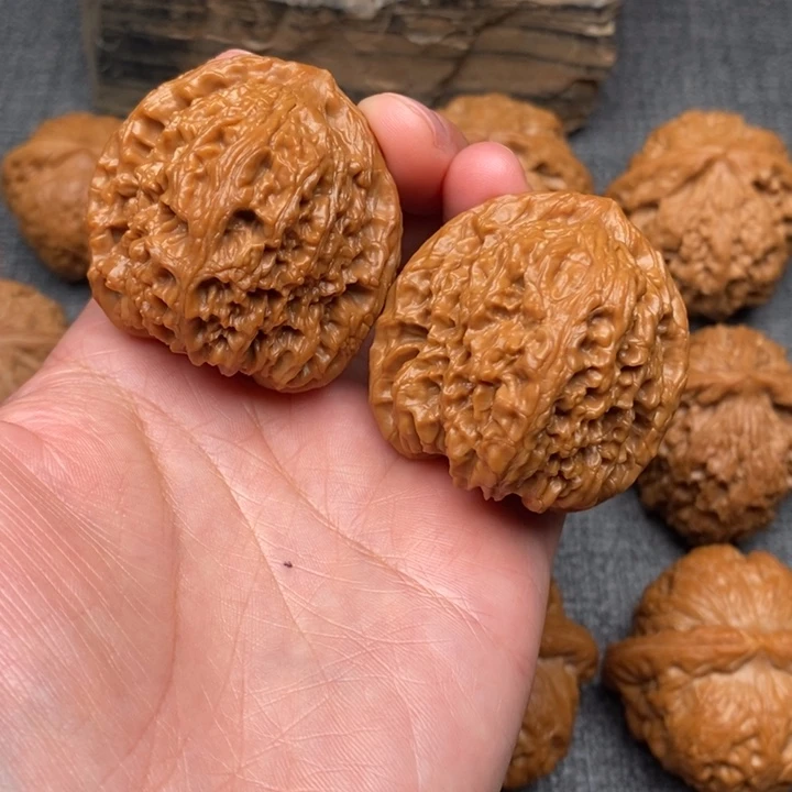 文玩核桃吊坠全品40.5南疆