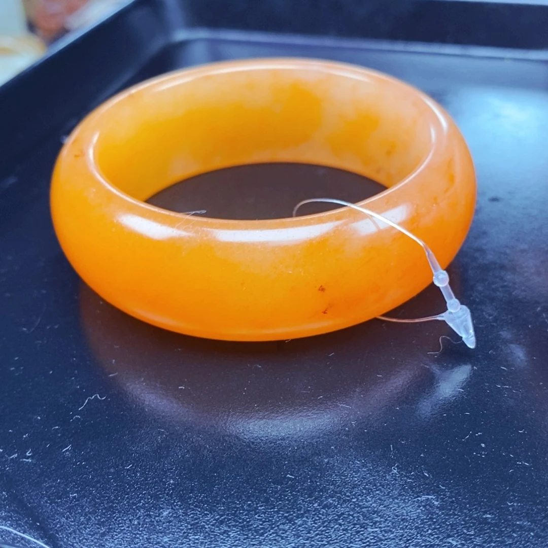 石英质玉（黄龙玉）未镶嵌颈饰