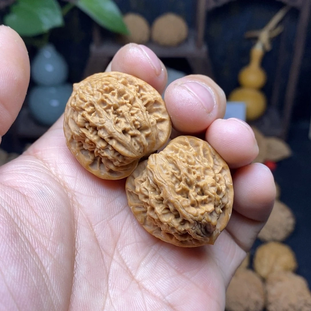 文玩核桃吊坠尤*丿31盘龙纹