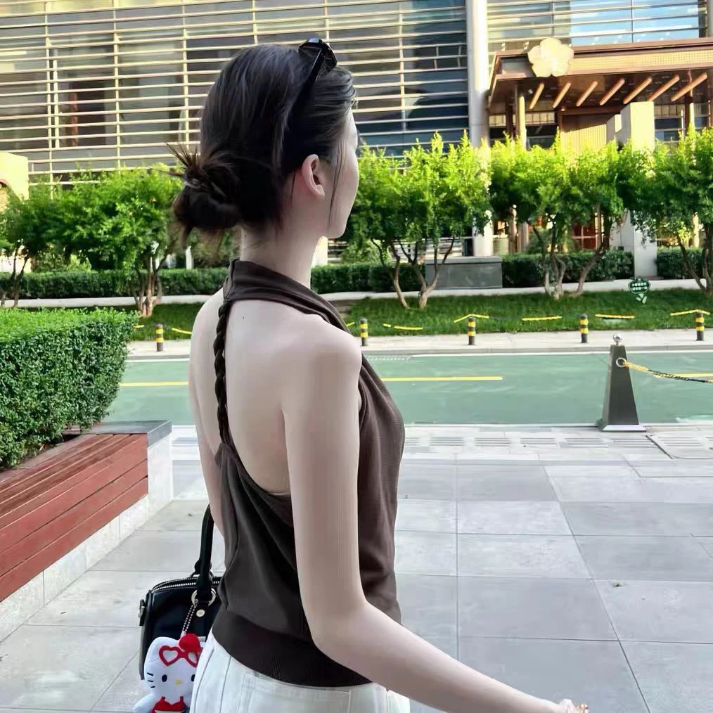 少女辣妹风复古设计感荡领挂脖背心女春夏季新款修身性感别致上衣