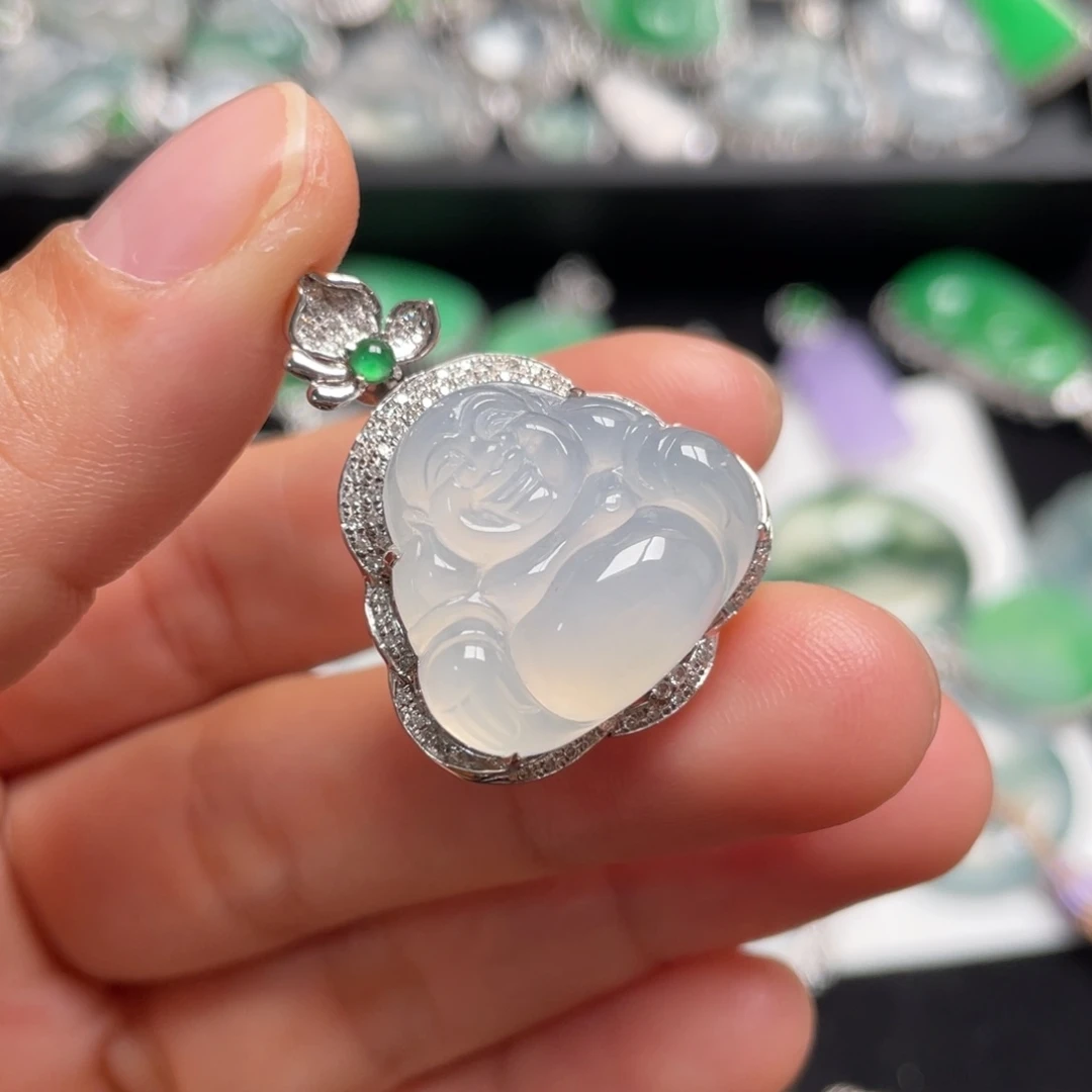 翡翠颈饰18K金镶嵌佛公