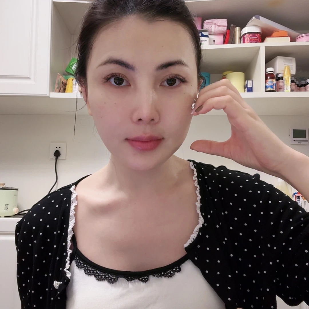 红色，红色，红色，红色，红色
