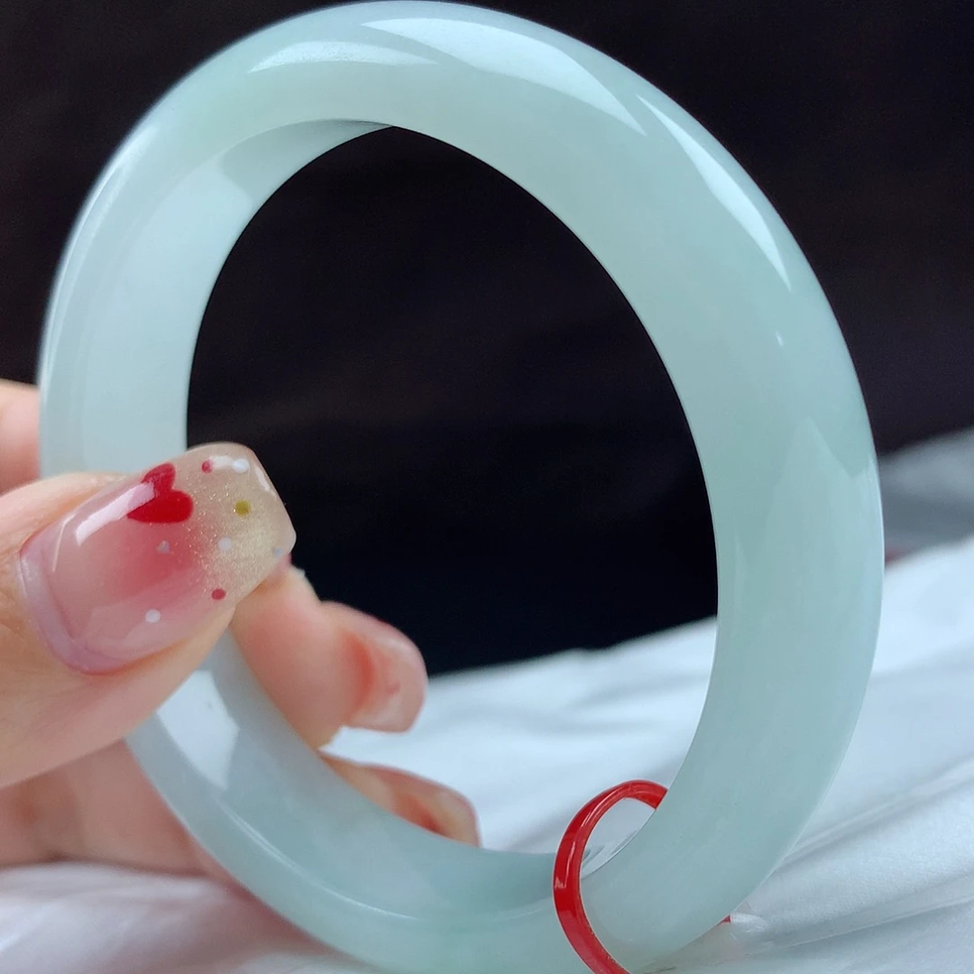 翡翠手镯未镶嵌23240，