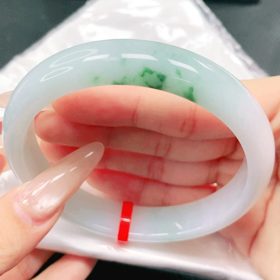 翡翠未镶嵌手镯63