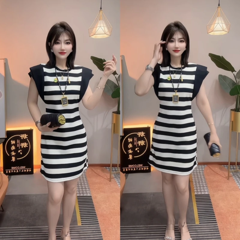 夏季新款减龄条纹砍袖修身连衣裙女时尚百搭