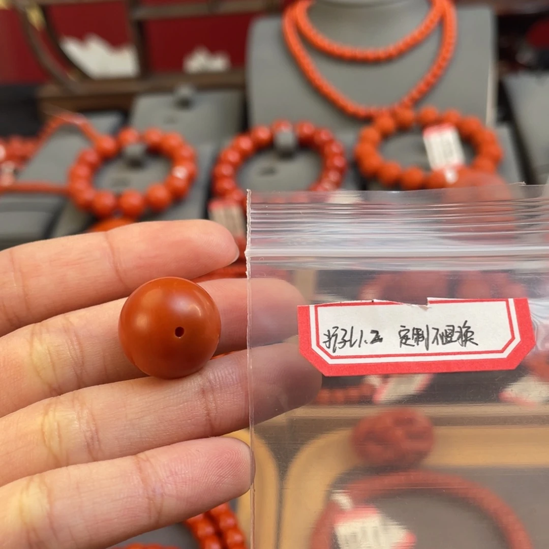 南红玛瑙16+mm 单珠未镶嵌叶**堆