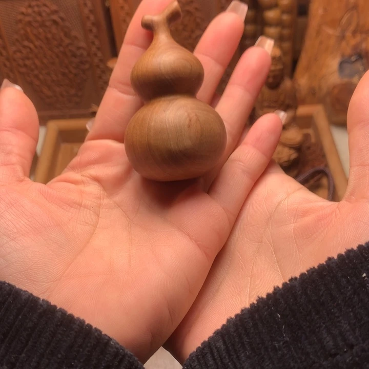 檀香木其他老山檀香手把件