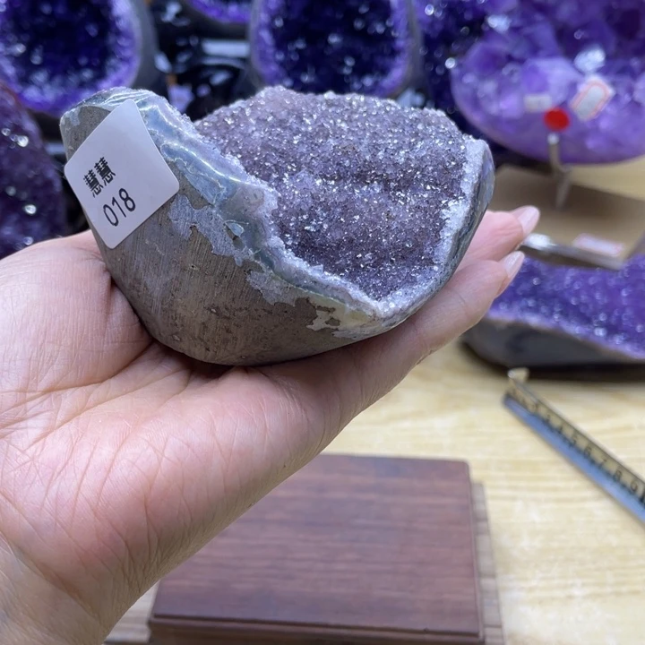 未镶嵌水晶大型摆件(非配饰)