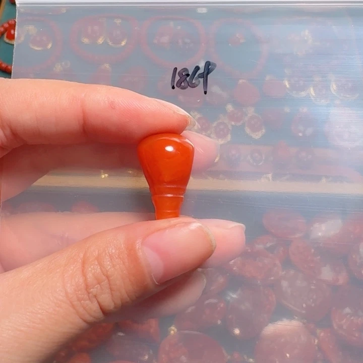 未镶嵌吊坠南红玛瑙