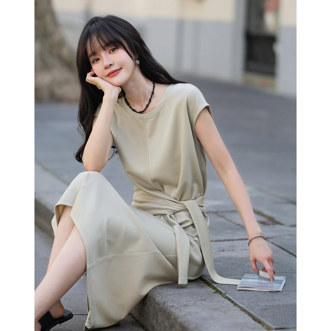 dme德·玛纳夏季设计感假袖系带开叉圆领连袖舒弹连衣裙2002