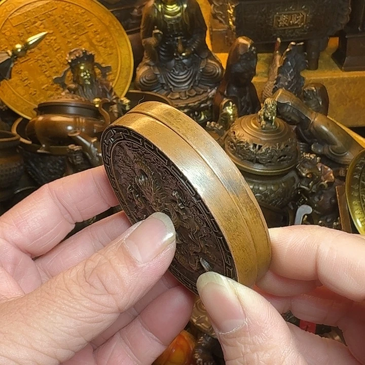 铜器摆件收收藏藏