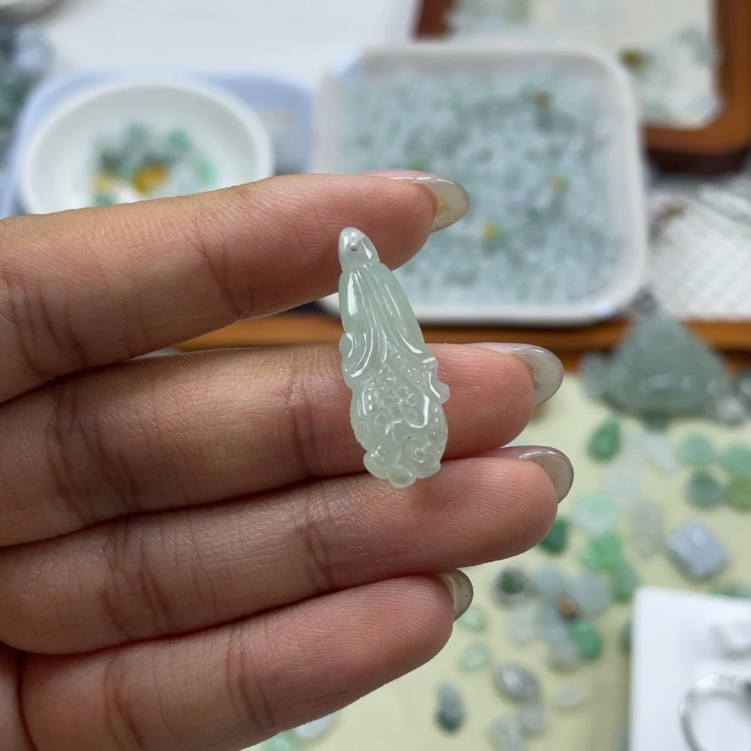 翡翠未镶嵌颈饰7445788989