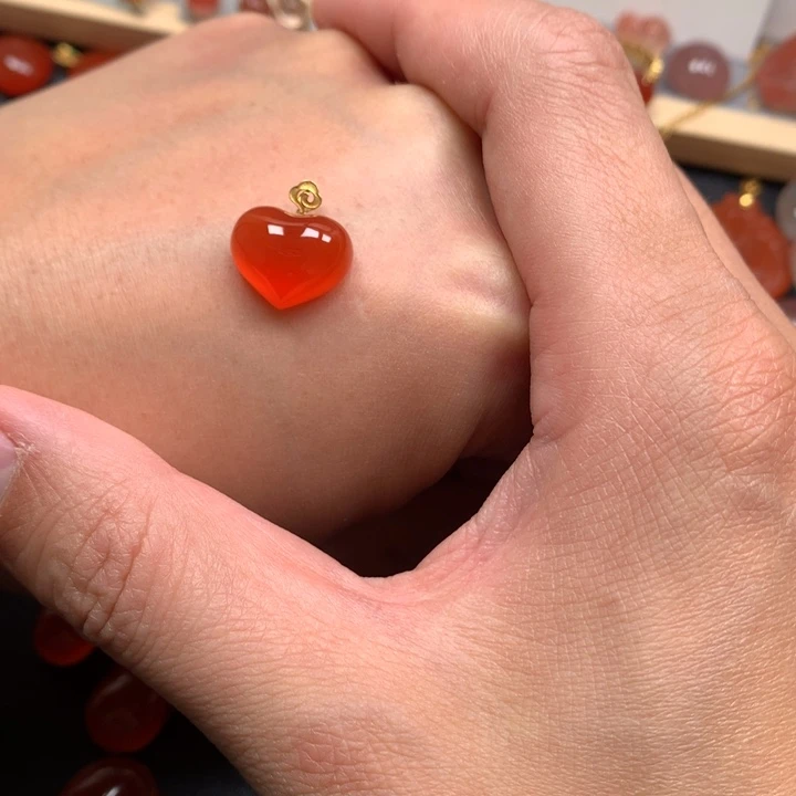 南红玛瑙未镶嵌颈饰