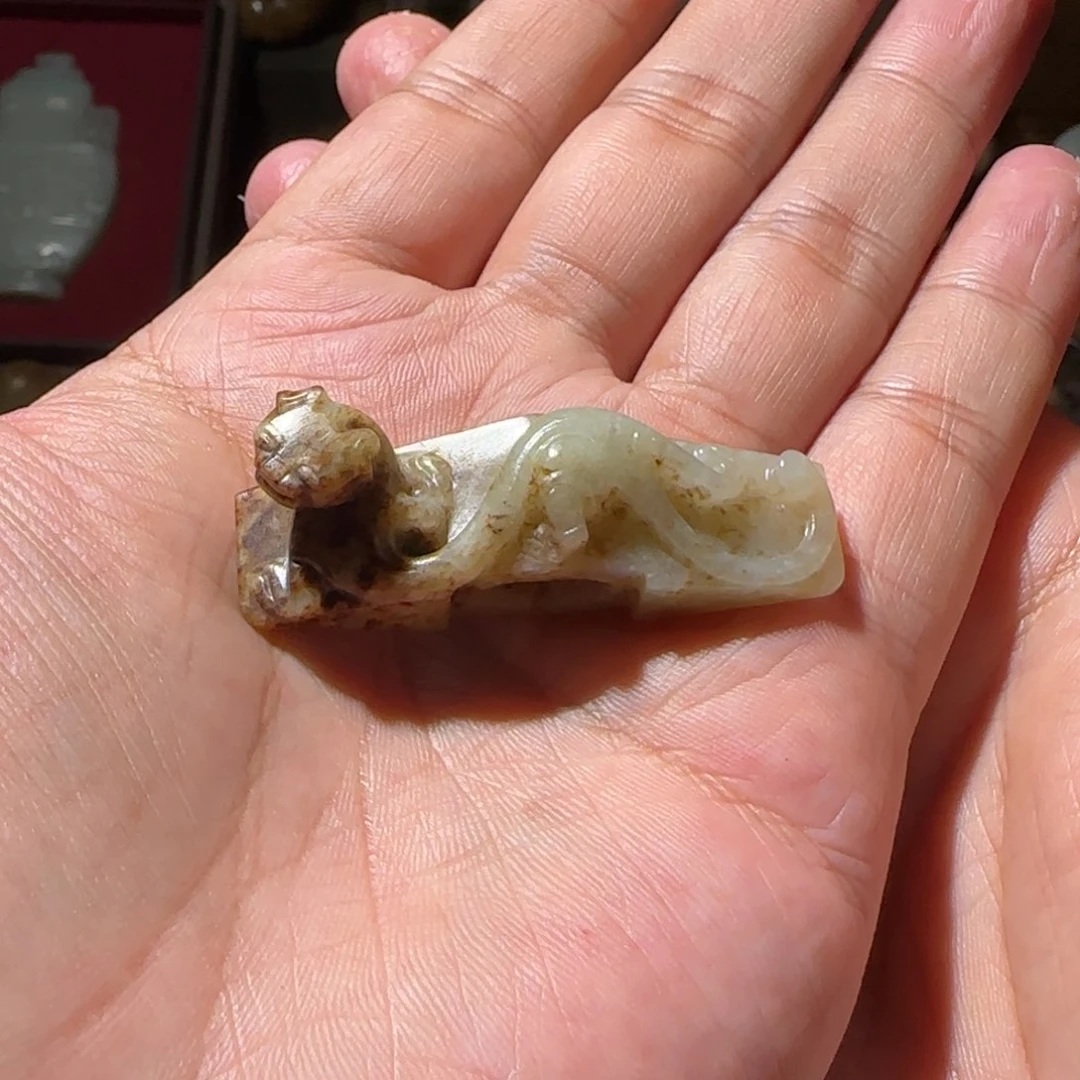 和田玉挂件未镶嵌菲****）