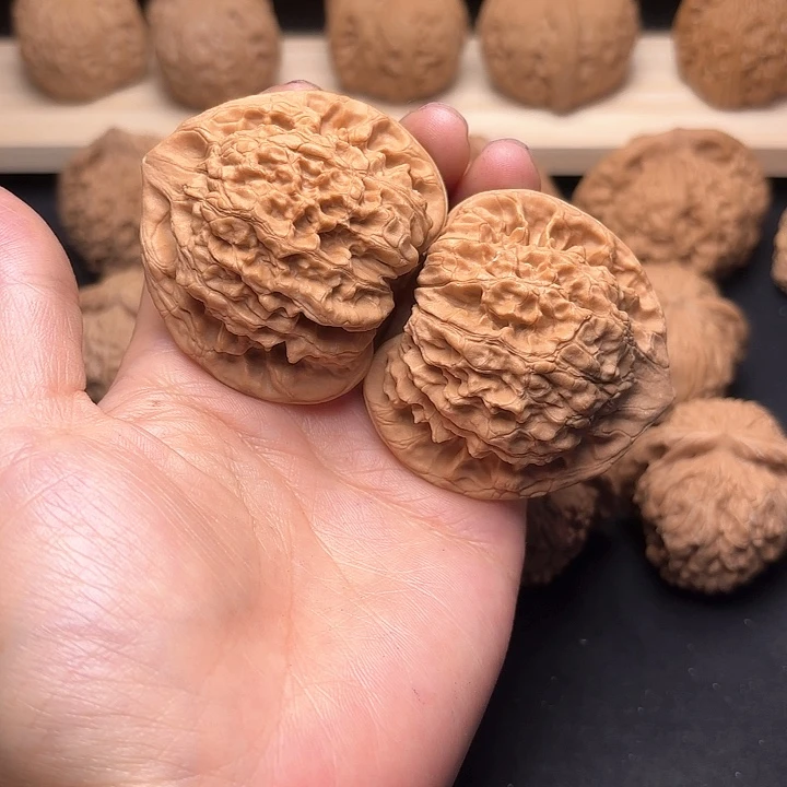 文玩核桃吊坠50官帽