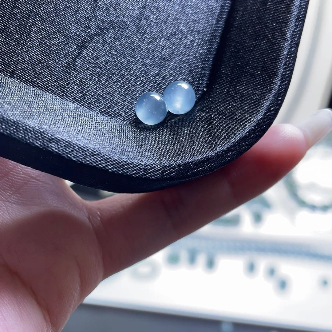 翡翠散珠6.3mm高冰玻璃底珠子两颗