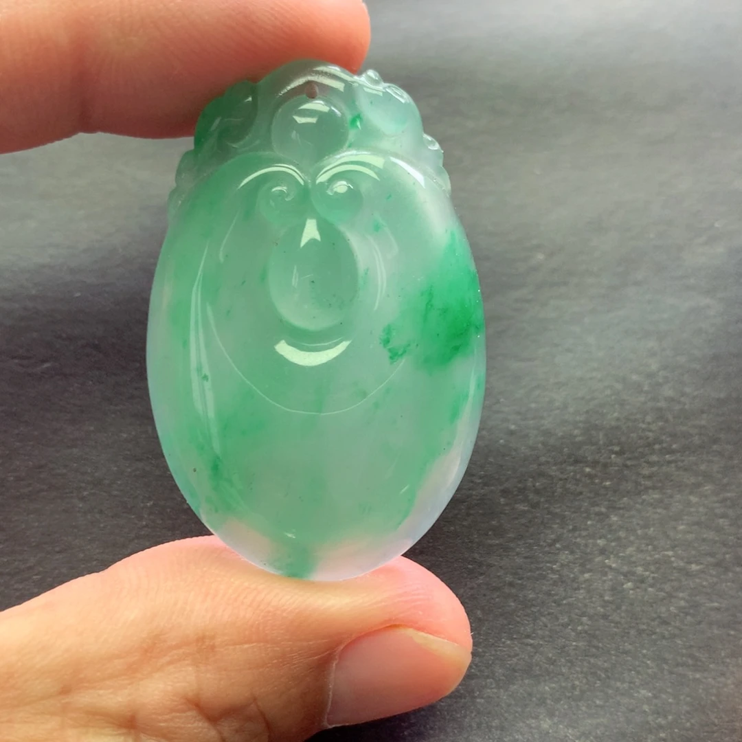 石英质玉未镶嵌颈饰