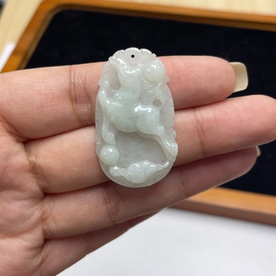 翡翠颈饰未镶嵌随*~马牌