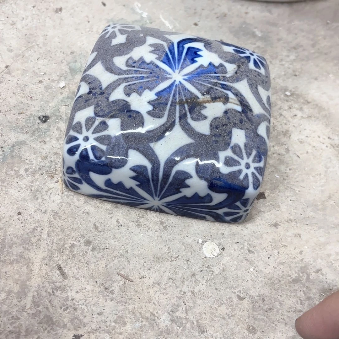 微瑕陶瓷花瓶，值得购买