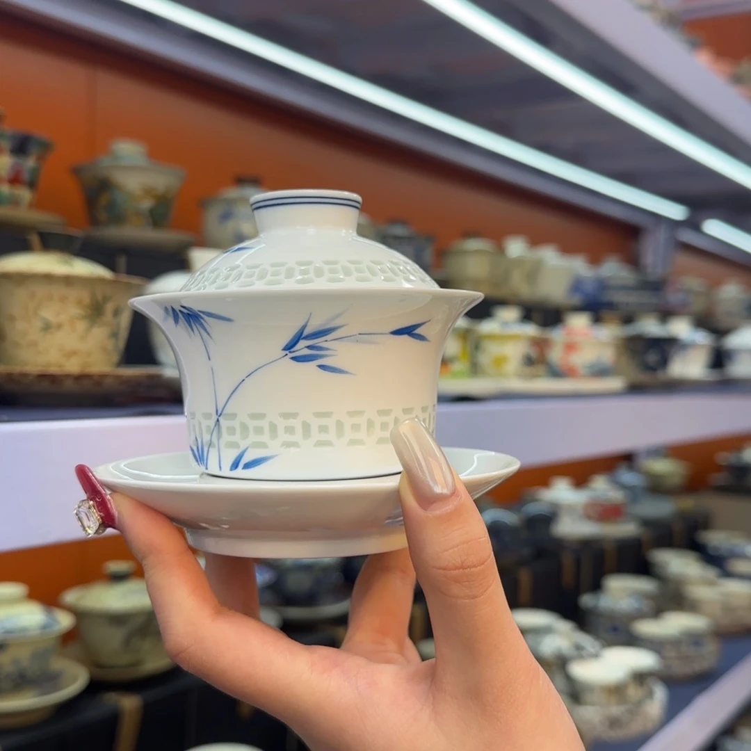 我在外面吃饭呢你在