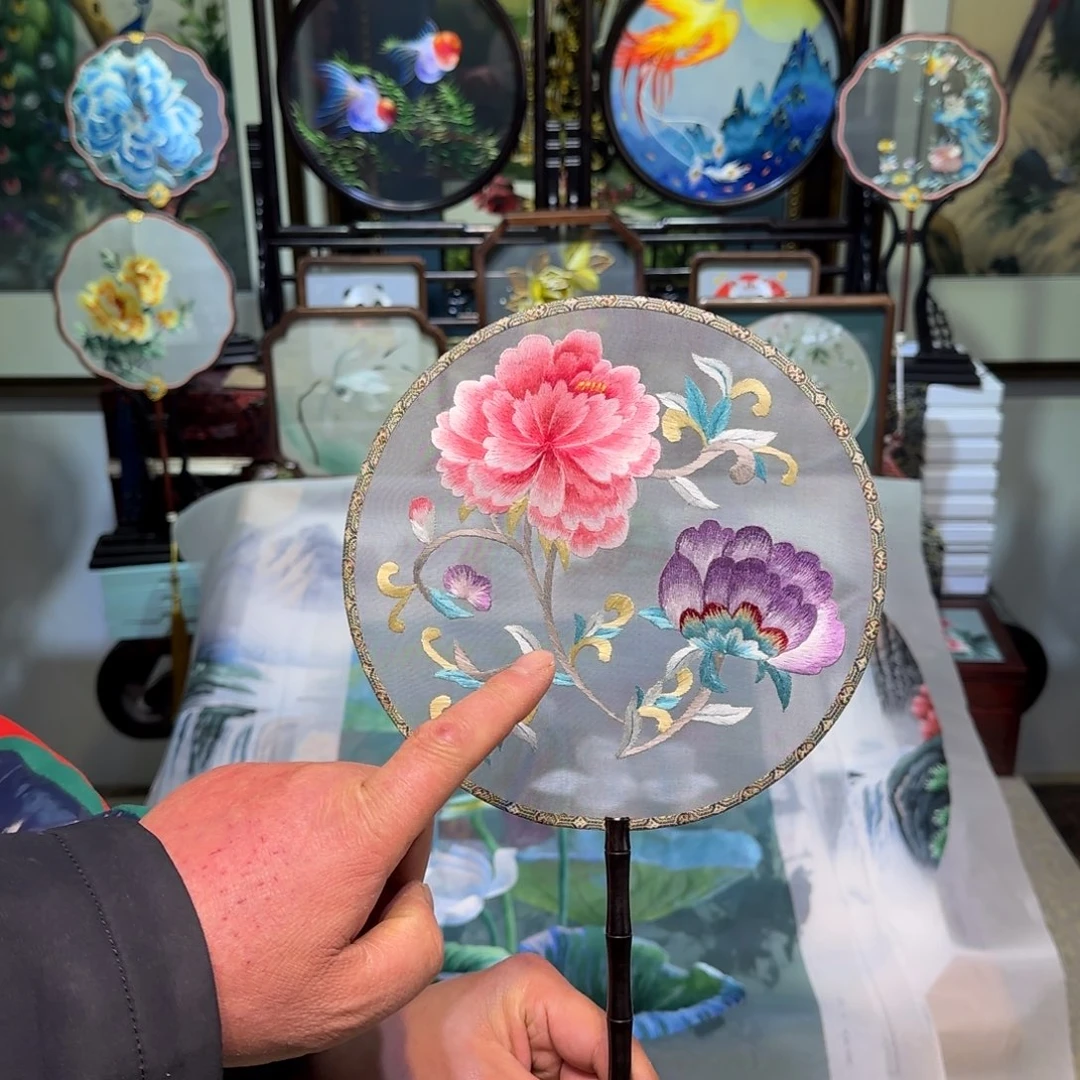 刺绣刺绣工艺精湛